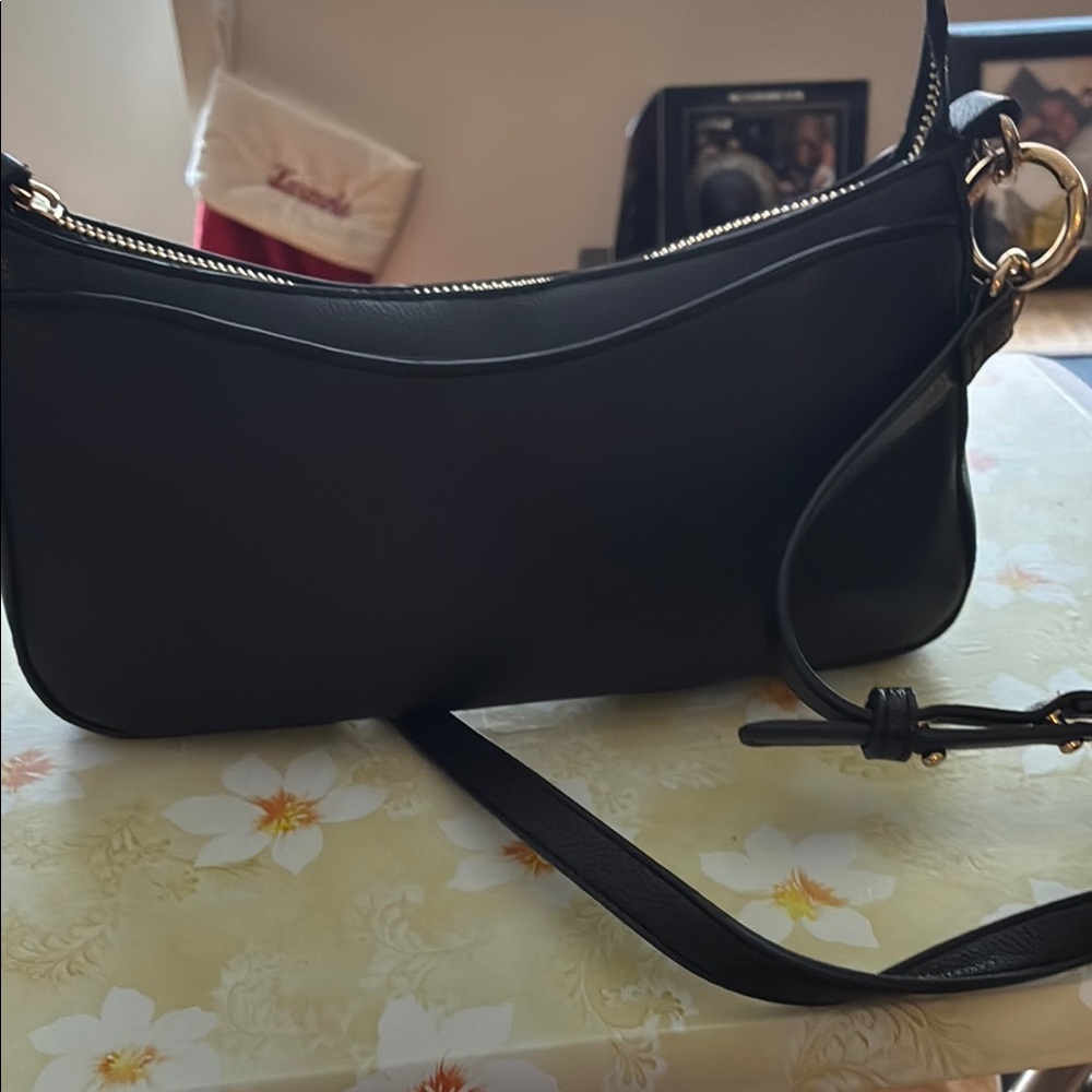 Elegant Black Shoulder Bag